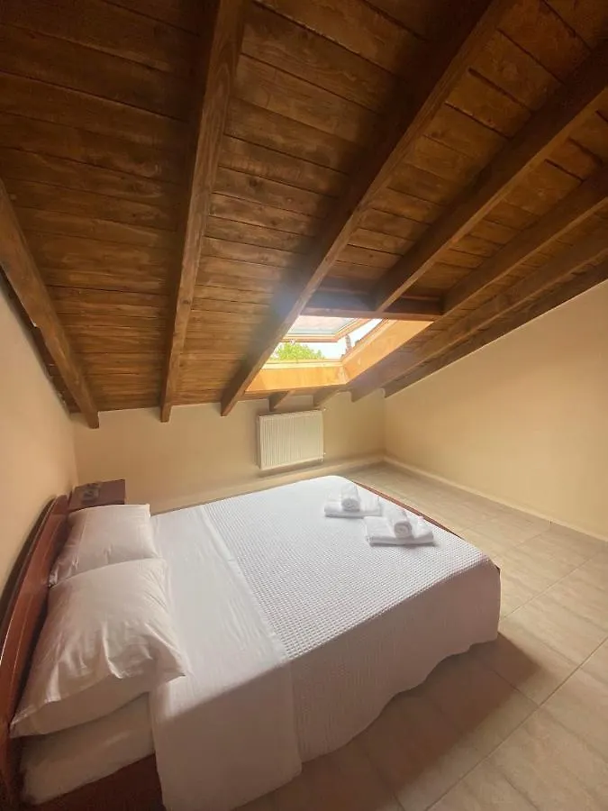 Loft Oasis Villa Hanioti Case de vacanță